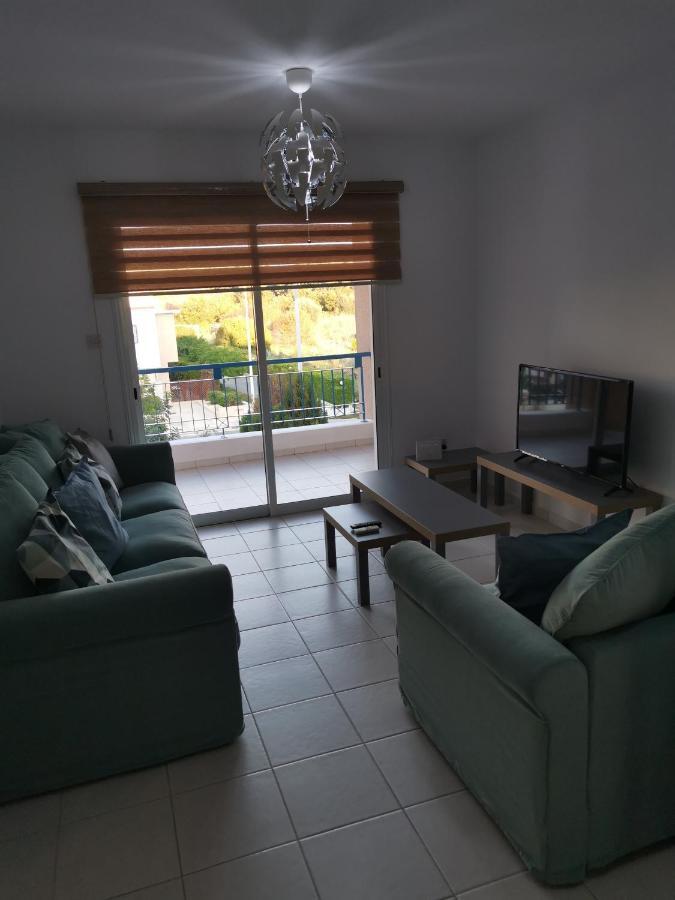 Iris Village, Near Kings Avenue Mall - By Imh Travel & Tours Paphos Exterior photo